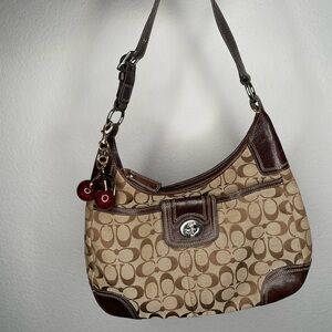 (SOLD) Vintage Y2K coach brown shoulder bag with cherry charm💌